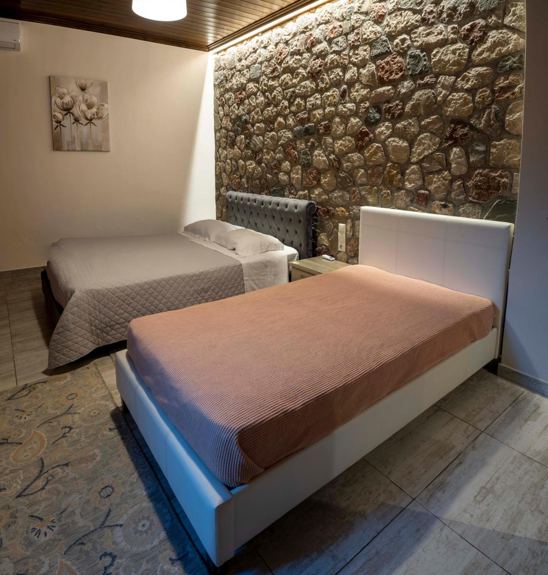 Liontos Rooms Pramanta Dış mekan fotoğraf